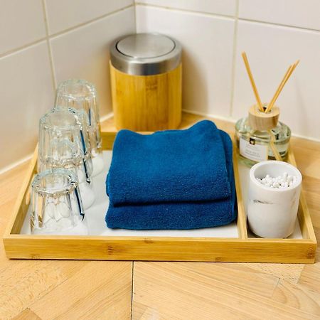 Down Town Oasis-Spacious Loft With Private Parking Брюксел Екстериор снимка