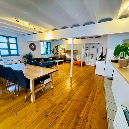 Down Town Oasis-Spacious Loft With Private Parking Брюксел Екстериор снимка