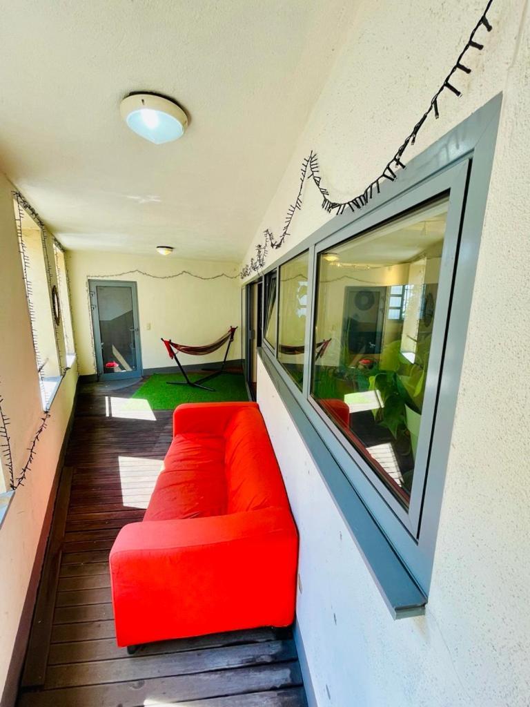 Down Town Oasis-Spacious Loft With Private Parking Брюксел Екстериор снимка