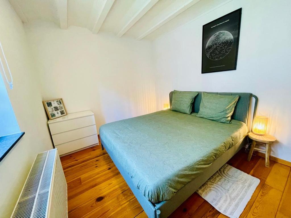 Down Town Oasis-Spacious Loft With Private Parking Брюксел Екстериор снимка